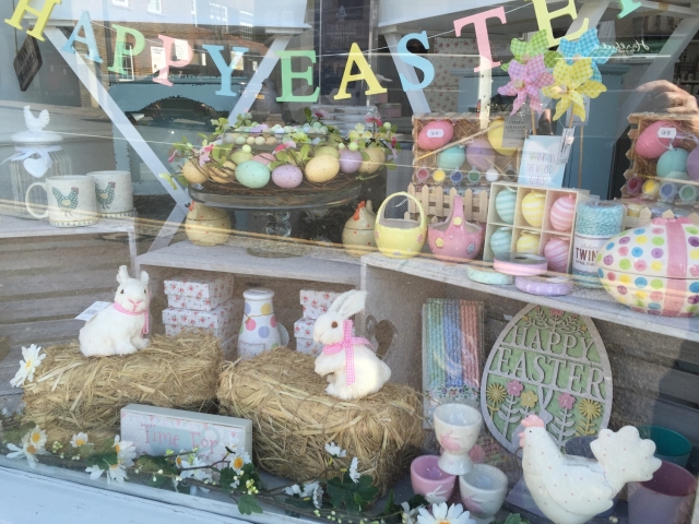 100+ Creative Easter Window Display Ideas | Zen Merchandiser